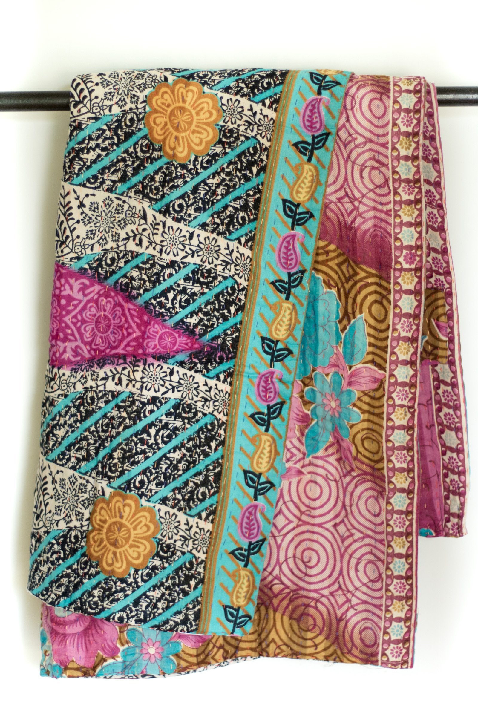 Kantha Cotton Quilts And Throw Blankets Page 2 Dignify
