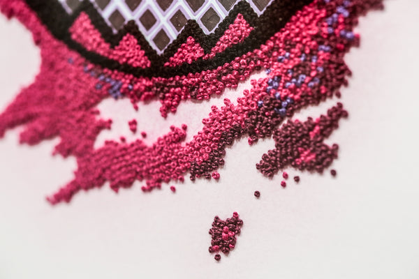 Kelly Kozma embroidery stitching french knots