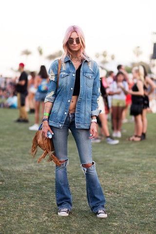 DENIM COACHELLA STYLE GET THE LOOK RIPPED KNEE JEANS FESTIVAL SUMMER
