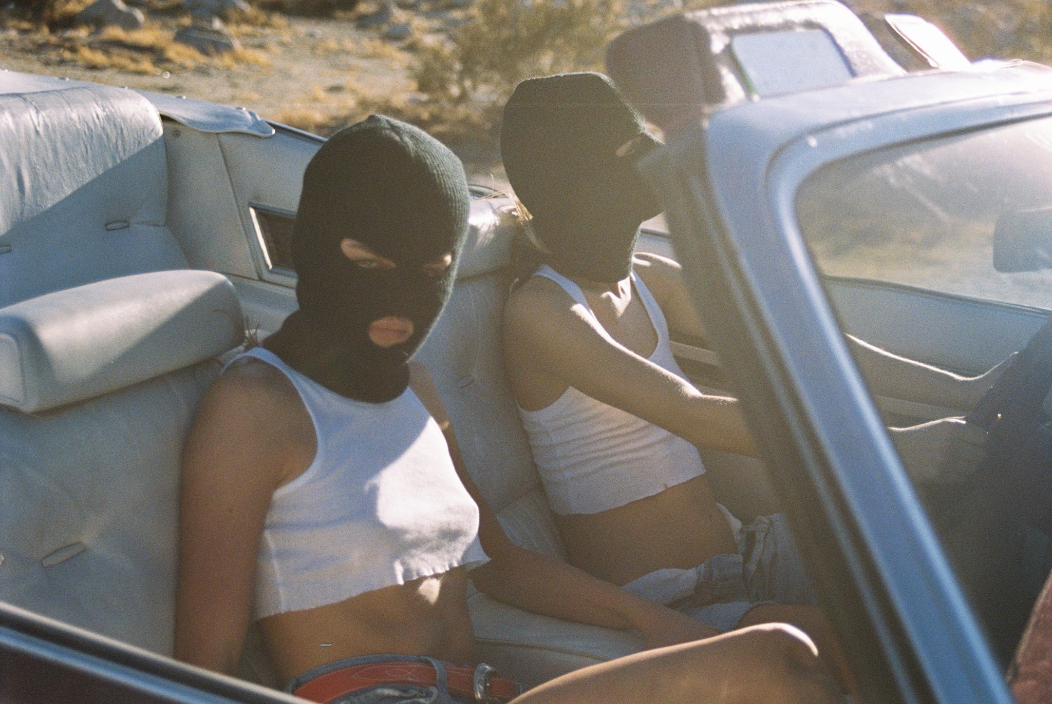 Thelma & Louise - Another Filthy Magazine - Photo 17