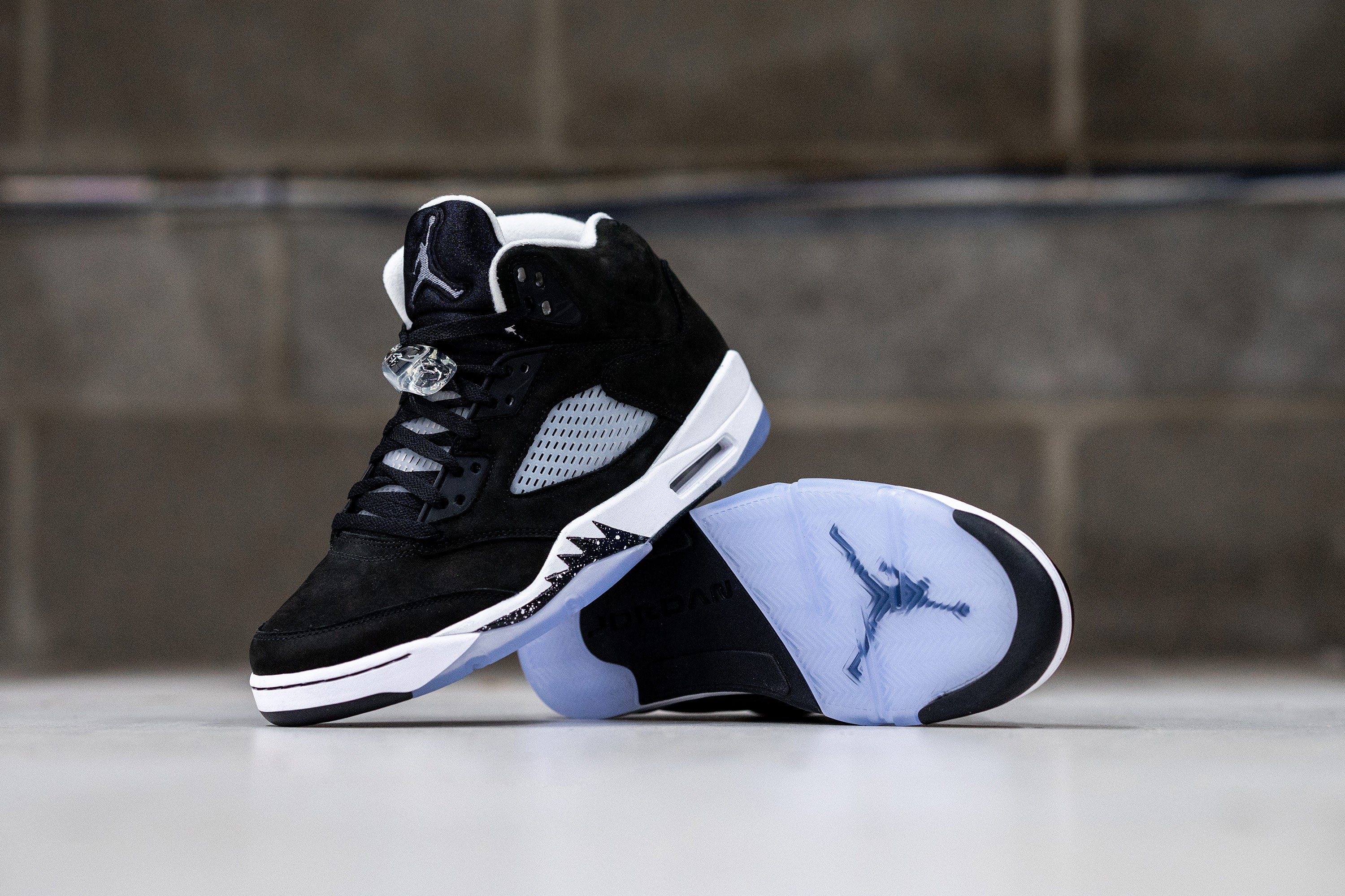 jordan5 moonlight