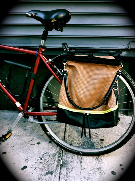 bikepretty, bike pretty, cycle style, cycle chic, bike model, girl on bike, bike fashion, bicycle fashion, bicycle fashion blog, bike chic, leather bike bag, bike bag, satchel, londonderry