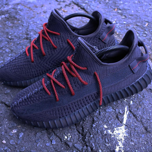 black yeezy laces