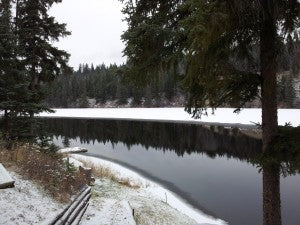 lake half frozen