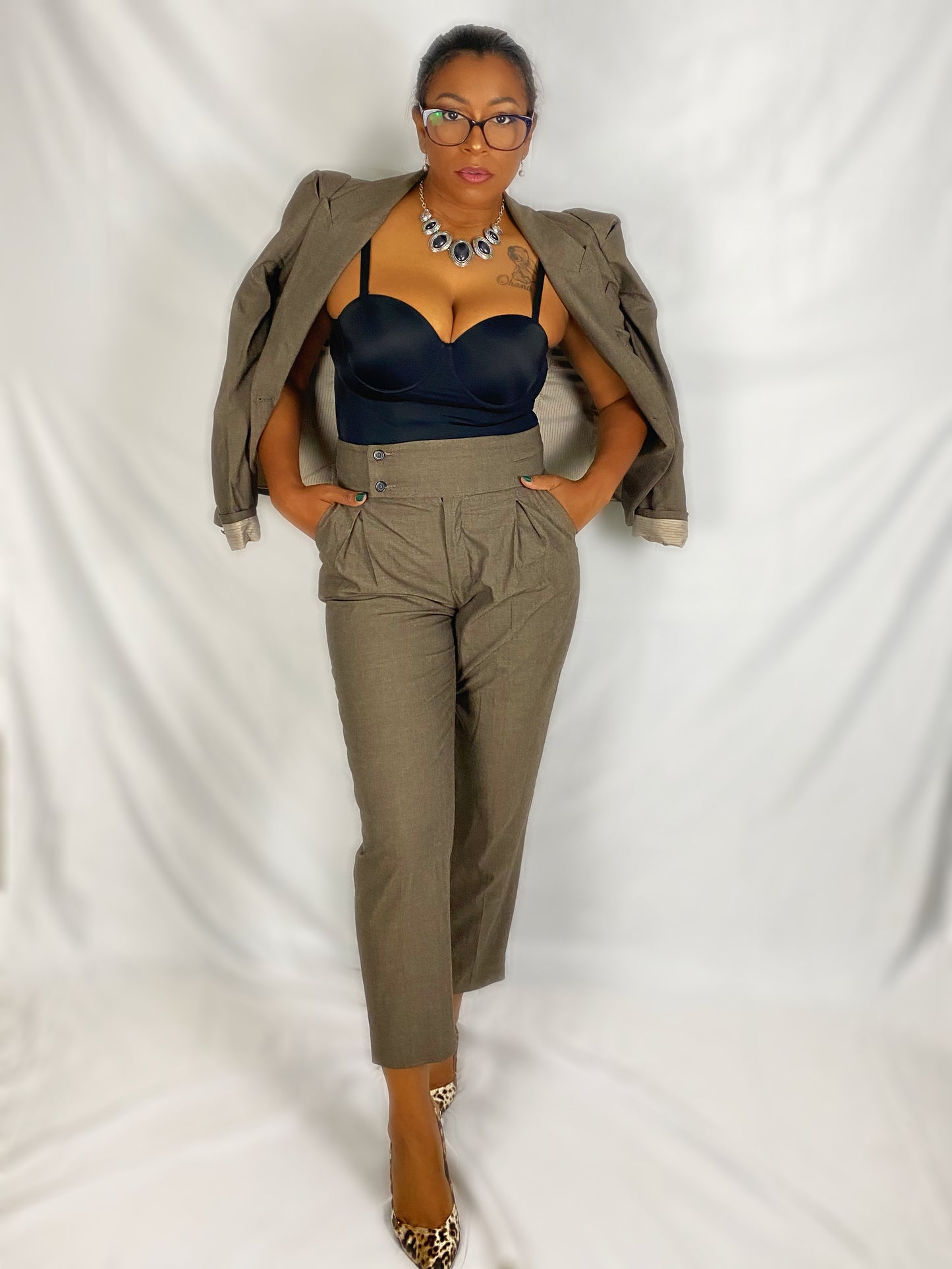 The Antionette Suit