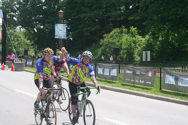 2019 ride to conquer cancer - redwhite bibshorts