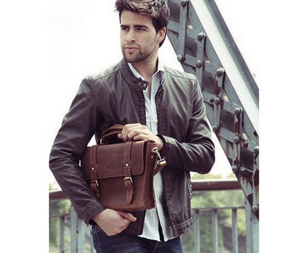 The leather messenger bag by Serbags