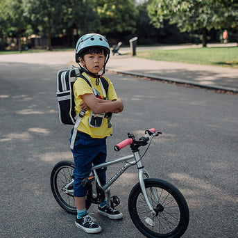 teaching to ride a bike without stabilisers
