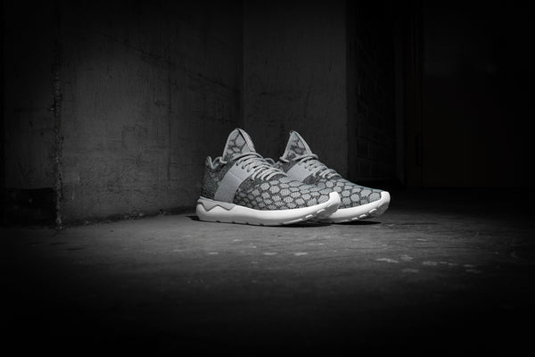 adidas tubular runner primeknit snake