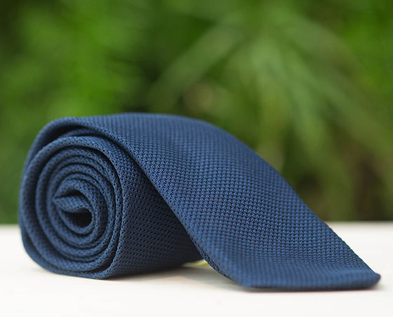 Cravate en grenadine bleu