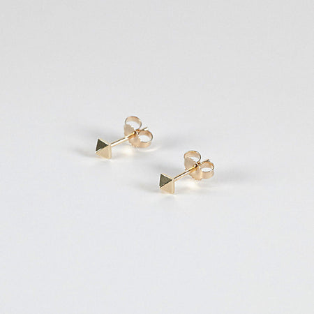 handmade 14K gold piramid stud earrings