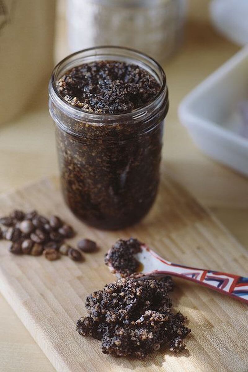 natural coffee scrub with coconut oil