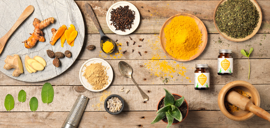 Pukka Herbs - Healthy Spices - Turmeric/Curcuma & Ginger - Healthy Tea - Health Benefits of Tea - Ayurvedic Herbs