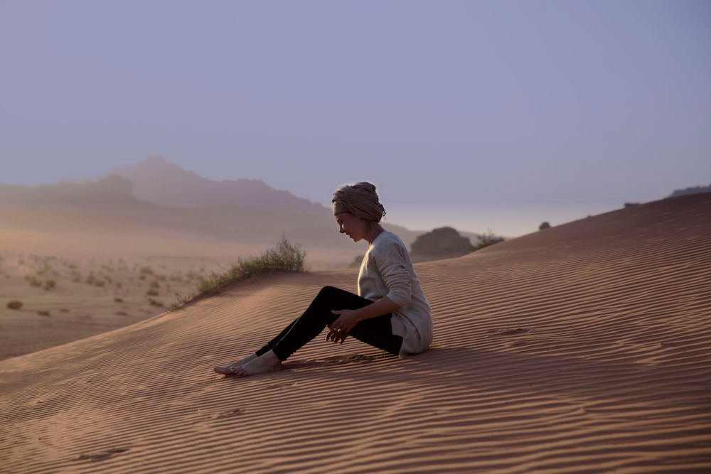xiomara in the desert