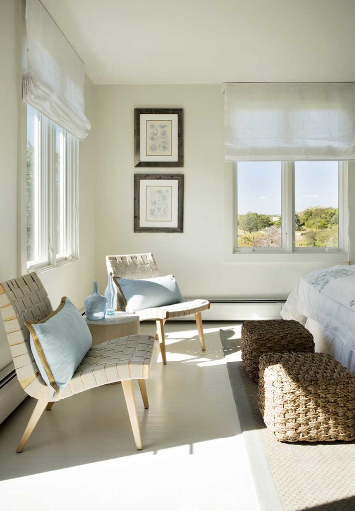 A Marthas Vineyard Bedroom Showcases Timeless Coastal Style from MV ID 
