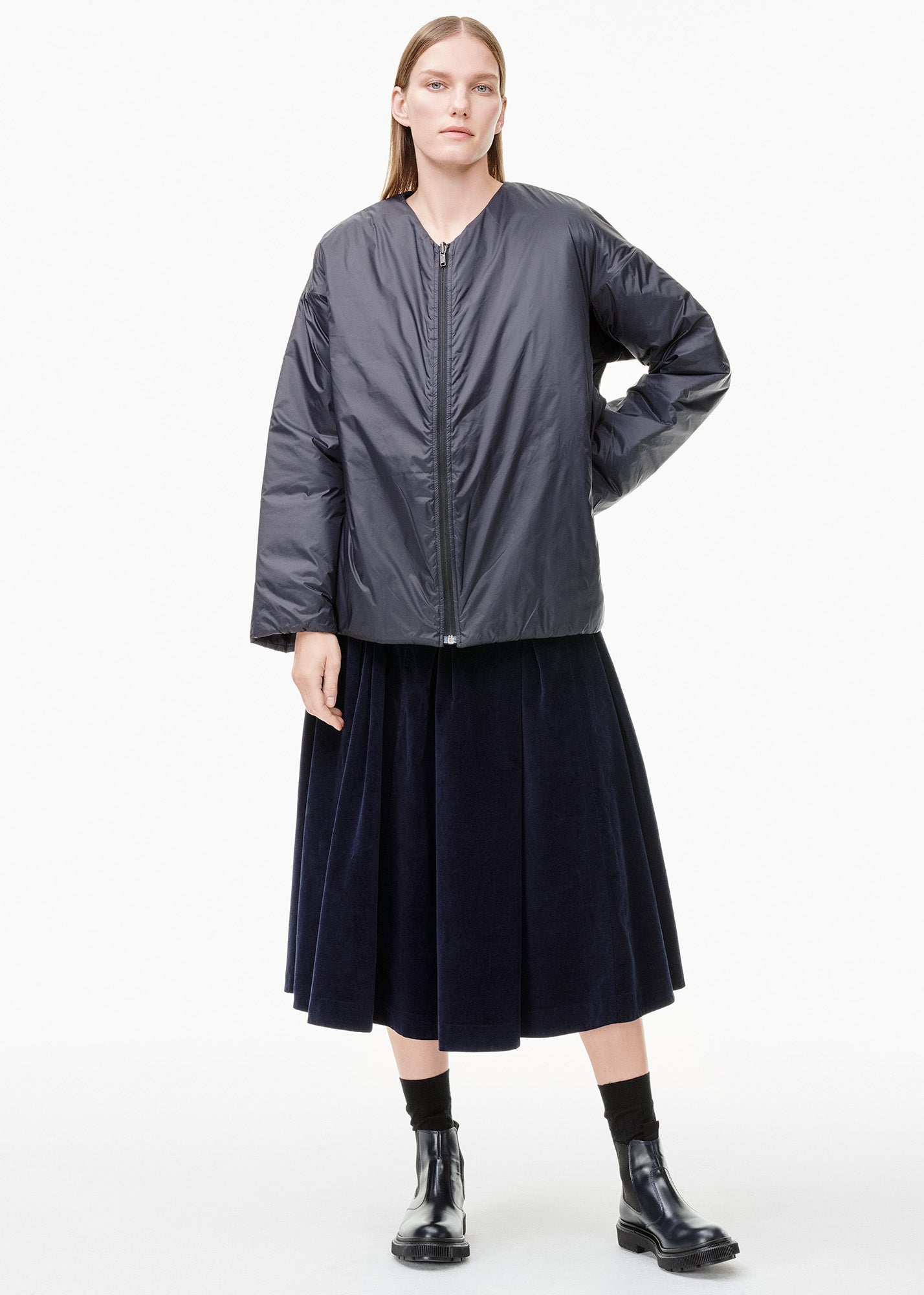 Velvet Skirt Navy - TIINA the STORE