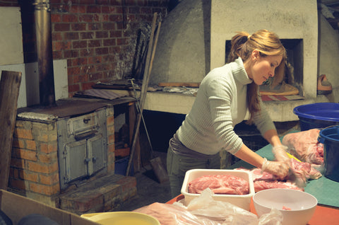 Sara Grazia salami making