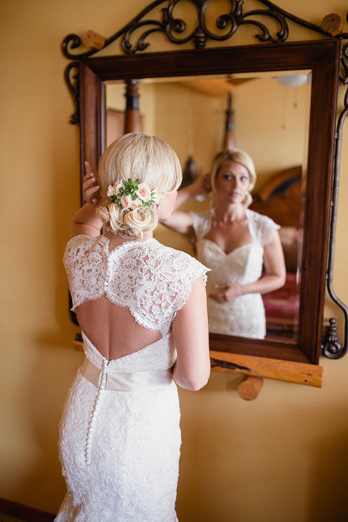 Rustic & Romantic Desert Wedding - http://pieceofcakeweddingdecor.com