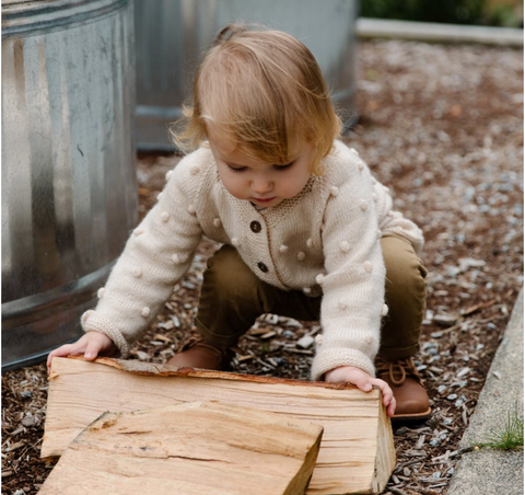 toddler bug hunt