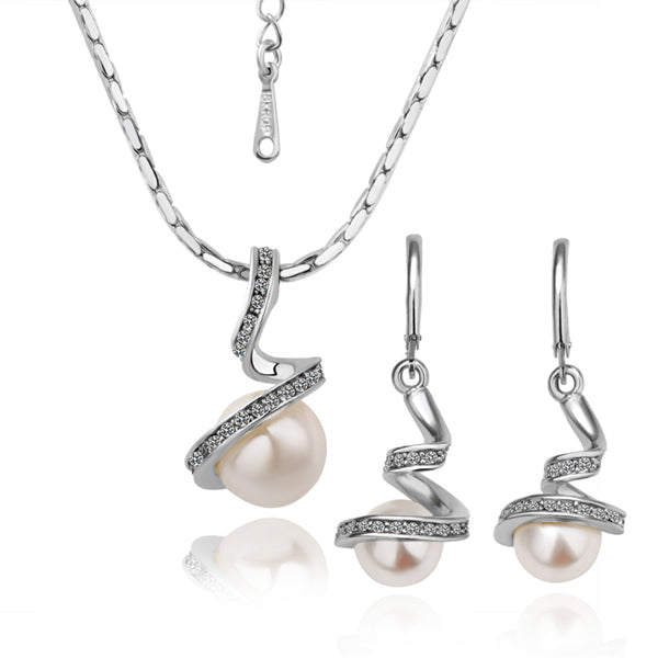 18k White Gold Swarovski Pearl Necklace  Earrings Set