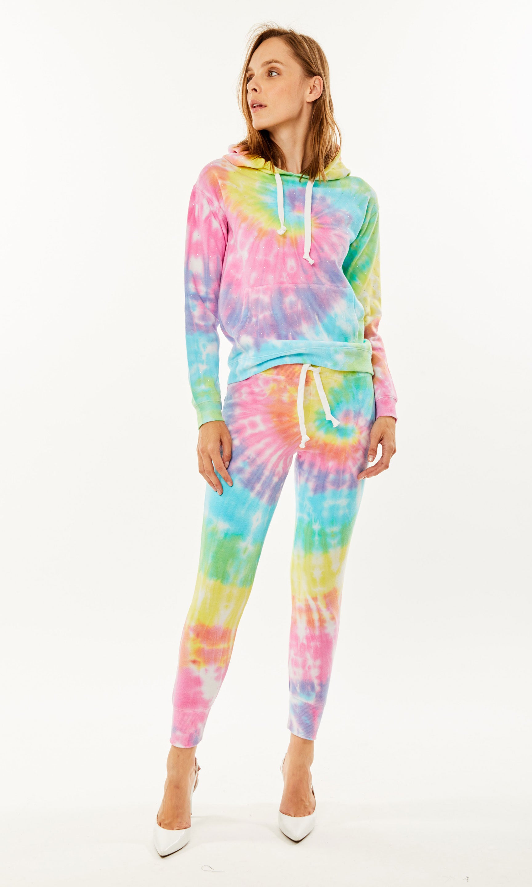 tie dye sweatshirt and sweatpants