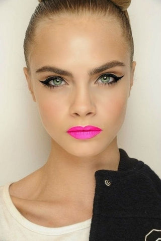 Neon Pink Hot Pink Lip Trend