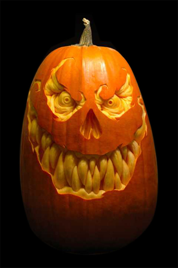 Ray Villafane Master pumpkin carver