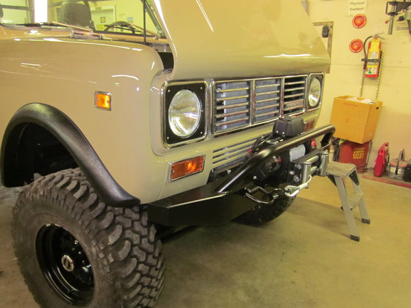 Scout II Workman Front Bumper w/ Winch