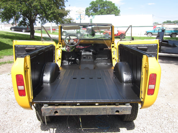 Scout II Bed Liner Interior