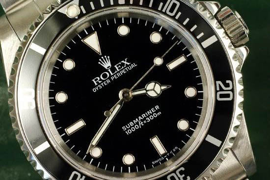 Favorite Watches – Rolex Submariner 14060M - Everest Horology