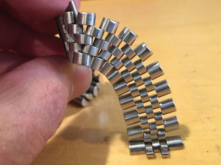 Bracelet stretch example(s)? - Rolex 