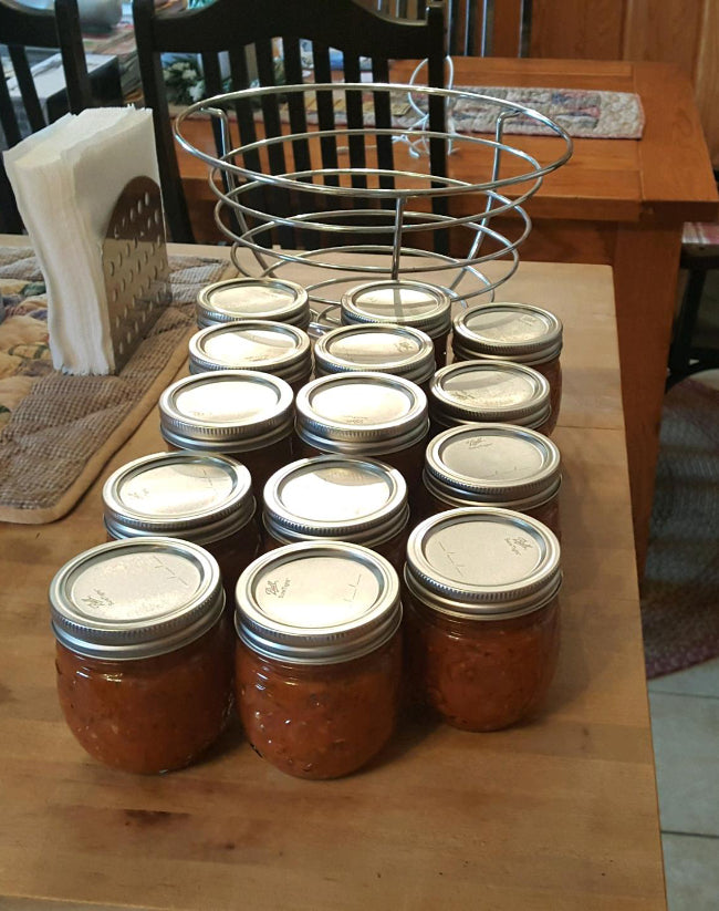 finished-canned-homemade-pizza-sauce