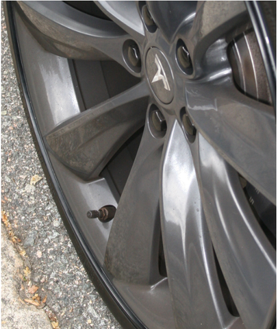 Tesla Model S black wheel bands