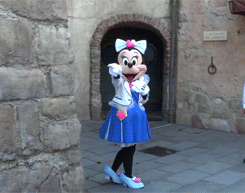 minnie mouse at disneyland. One of my disneybounding inspirations