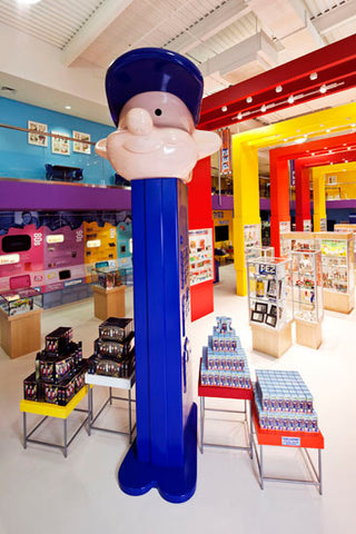 PEZ Worlds Largest Operational Candy Dispenser