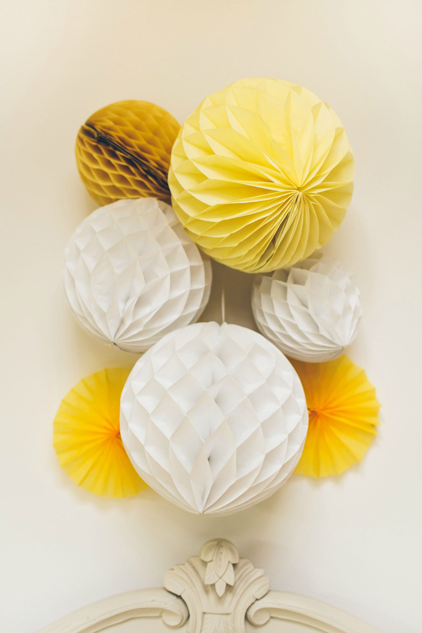 Yellow Mix honeycomb balloon Decorations