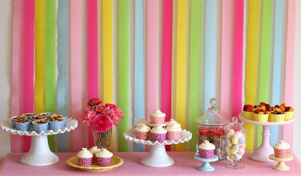 How to Use Crepe Streamers To Decorate Your Party or event Space