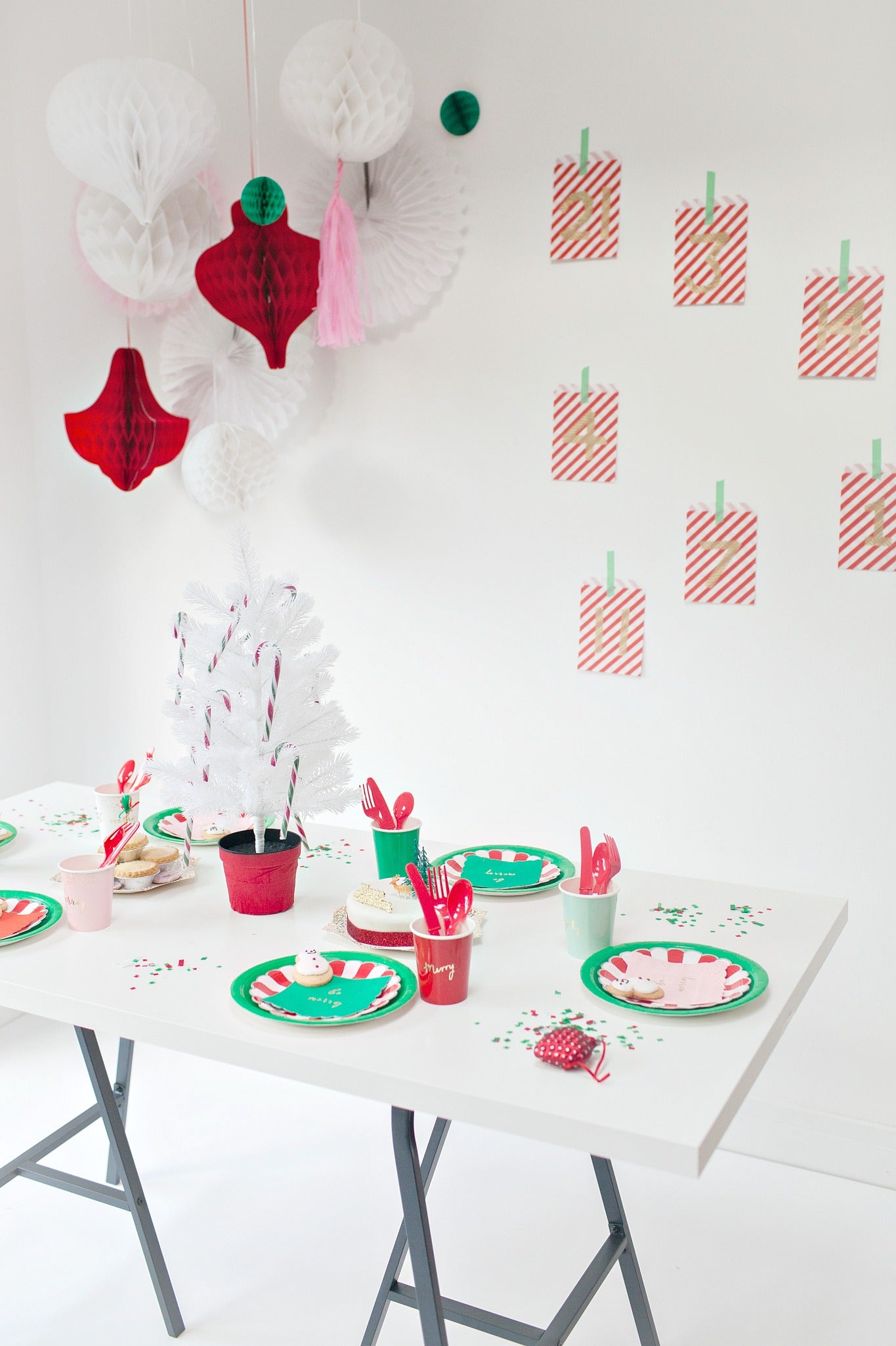 Modern Traditional Christmas Party Decor