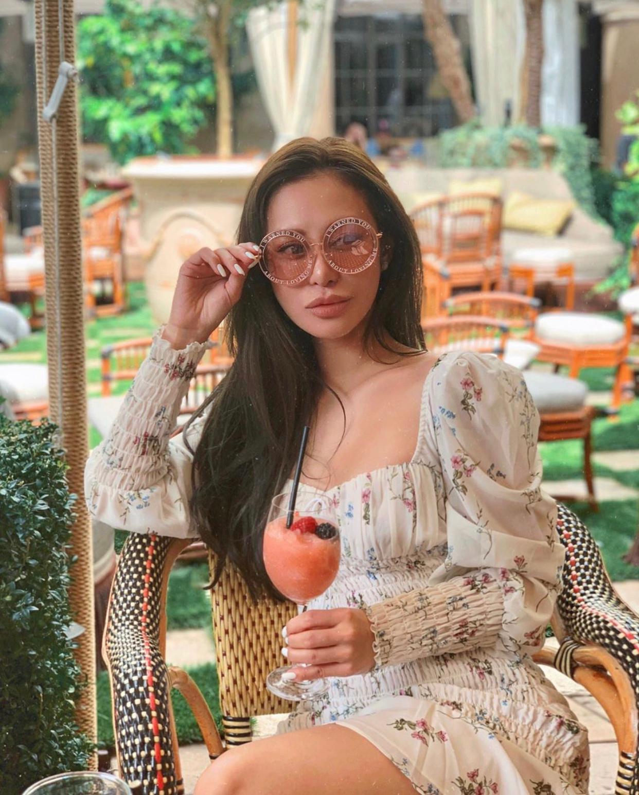 Elly Lam 林心兒 wears REVE by RENE Honey Trap sunglasses