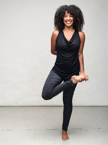 What to wear to yoga class  - Zen Nomad Dephine Top
