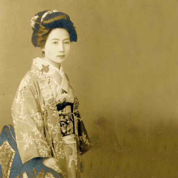 Vintage Geisha