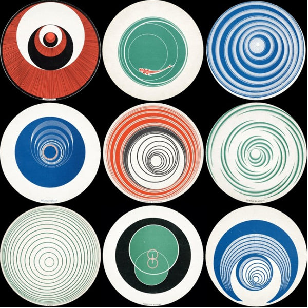 Marcel Duchamp, Rotoreliefs -1935.When spun on a turntable at 40–60 rpm these double sided discs create an optical illusion, a manifestation of Duchamp’s interest in mechanical art. Duchamp and Man Ray filmed early versions of the spinning discs for the short film Anémic Cinéma