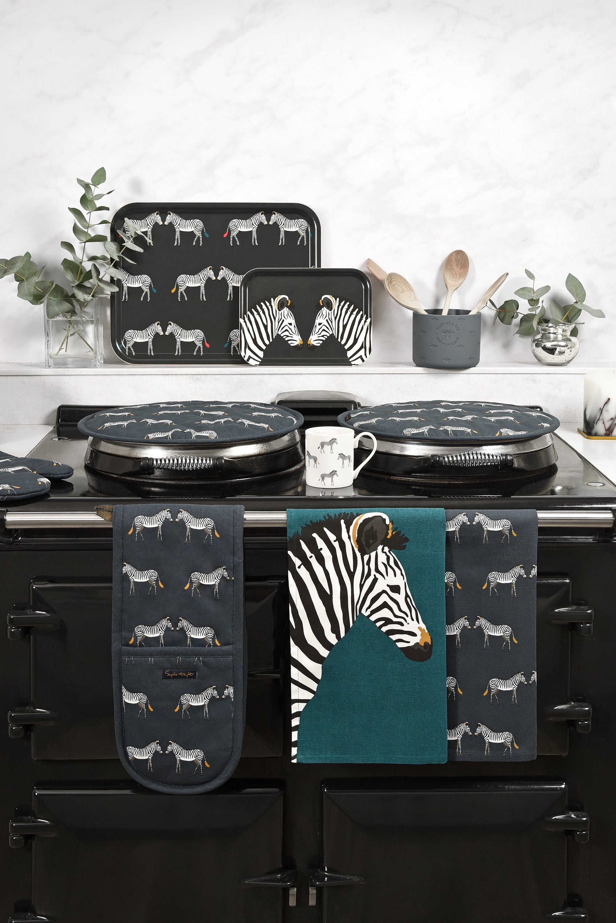 New homes ware kitchen collection