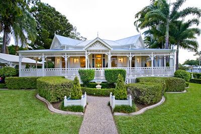 Queenslander home Facade