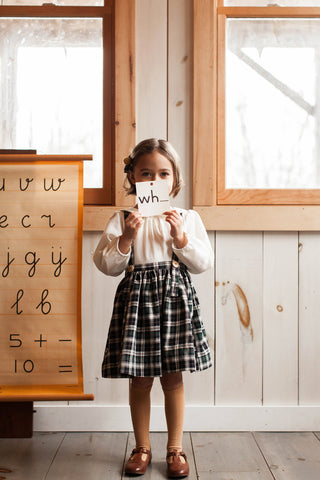 Soor Ploom Mavis TArtan and Sparrow Top