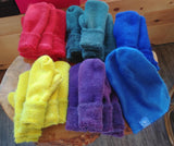 Dyed alpaca accessories