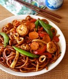 Black Pepper Yaki Udon recipe by SeasonWithSpice.com