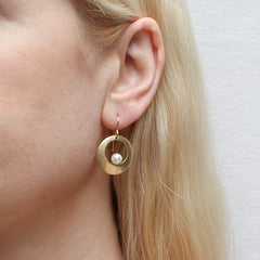 Brass gold toned wire earrings with pearl detail