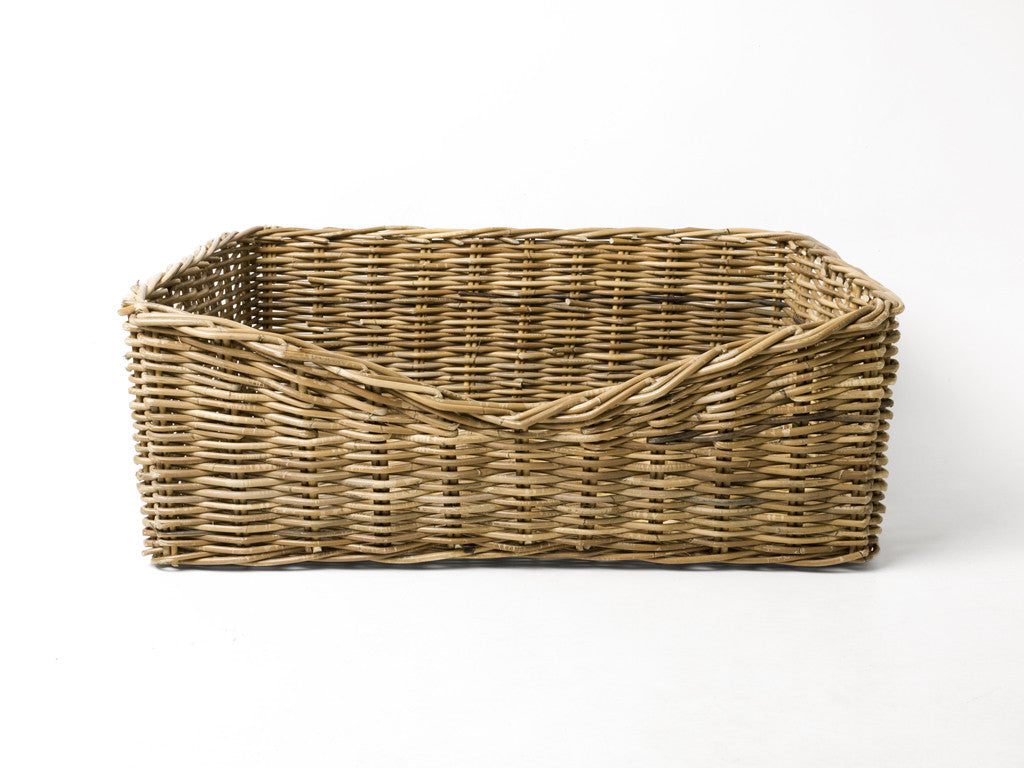 wicker dog basket