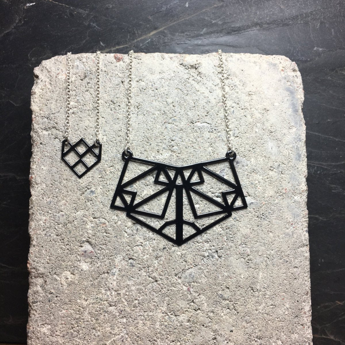 Symmetric Necklace Black and Silver